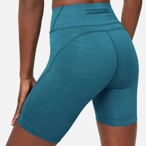 Outdoor Voices 7” Shorts